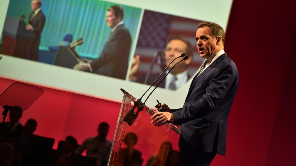 Niall Ferguson addressing the 2022 Amundi World Investment Forum in Paris. Photo: Amundi.