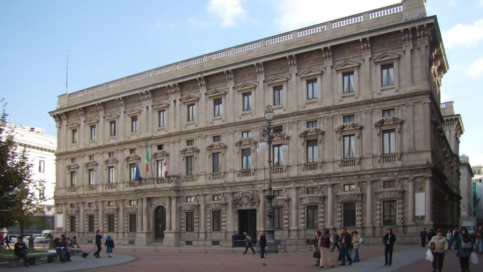 Alternative Luxembourg und helps Bill Gates finance his new hotel in Rome