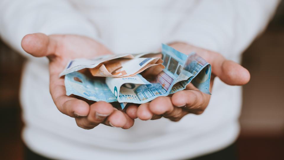 Money. Photo by Christian Dubovan via Unsplash CC-BY-2.0 Dividend payout surge to record 545 billion in Q2, Janus Henderson study shows
